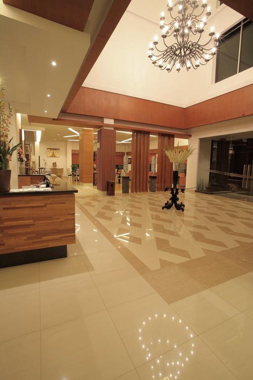 Aston Tanjung City Hotel Dış mekan fotoğraf