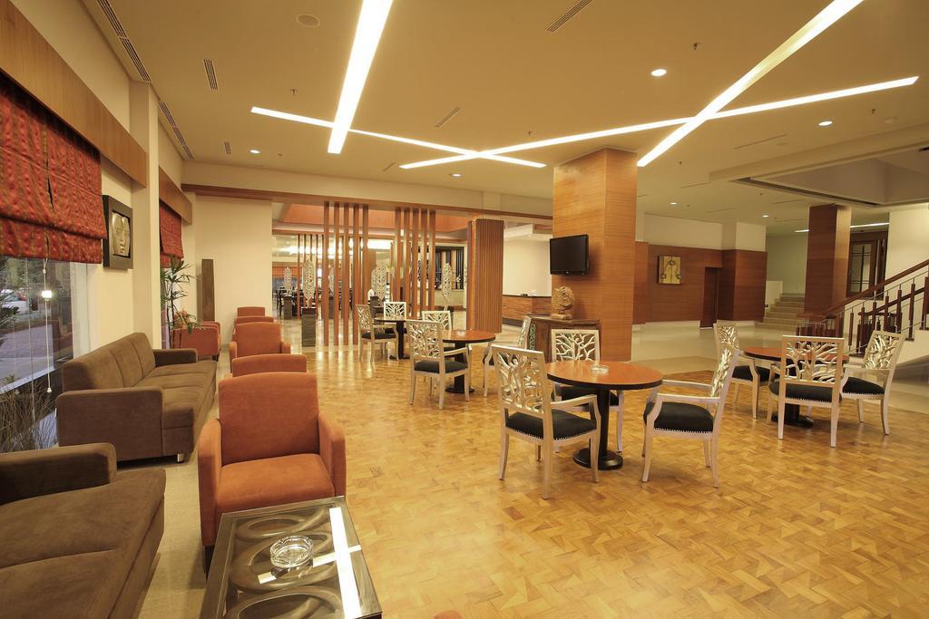 Aston Tanjung City Hotel Dış mekan fotoğraf