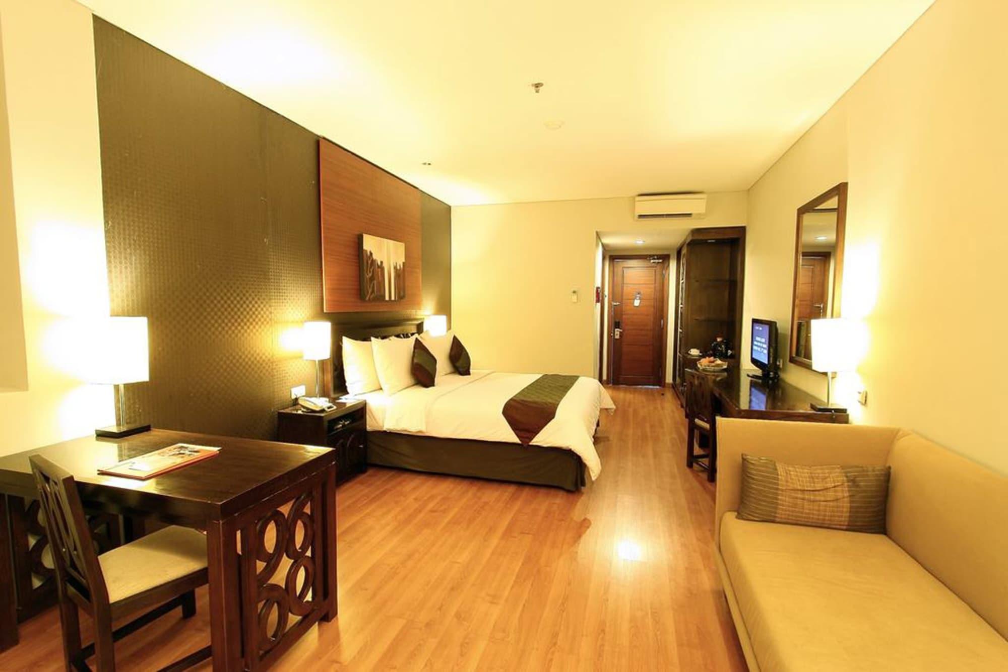 Aston Tanjung City Hotel Dış mekan fotoğraf