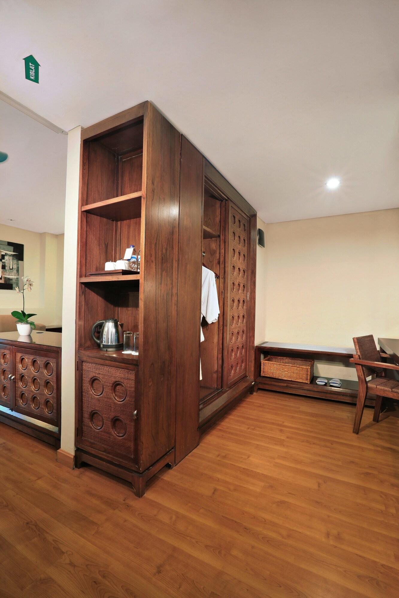 Aston Tanjung City Hotel Dış mekan fotoğraf