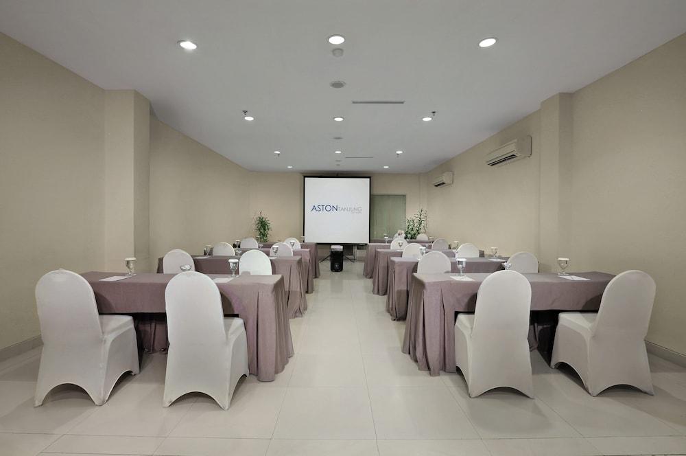 Aston Tanjung City Hotel Dış mekan fotoğraf