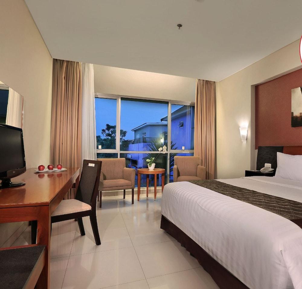 Aston Tanjung City Hotel Dış mekan fotoğraf