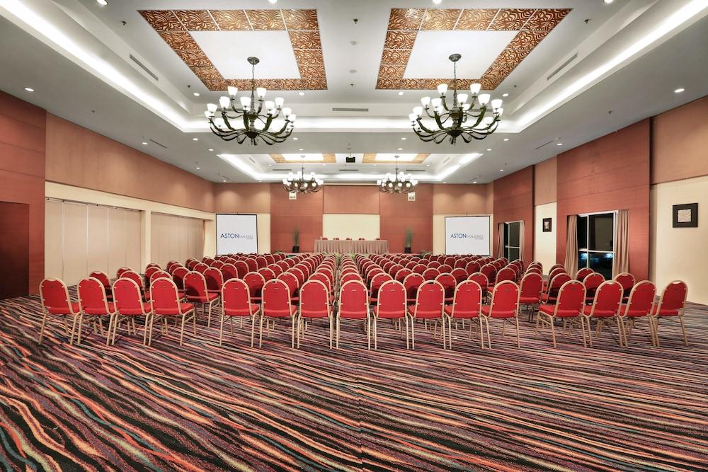 Aston Tanjung City Hotel Dış mekan fotoğraf