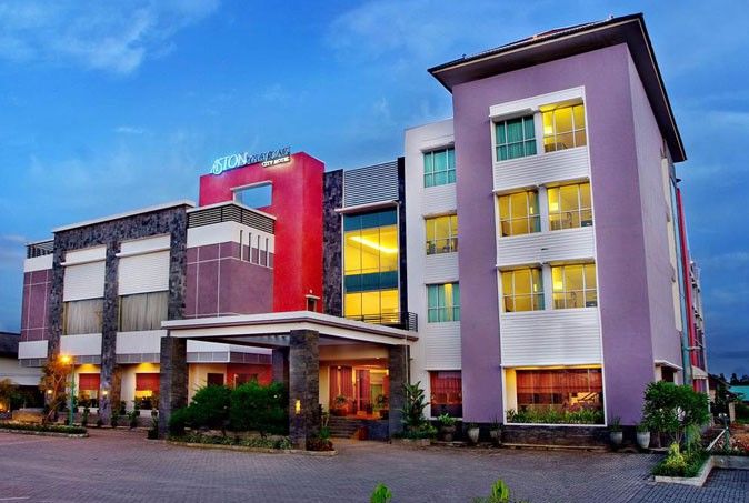 Aston Tanjung City Hotel Dış mekan fotoğraf