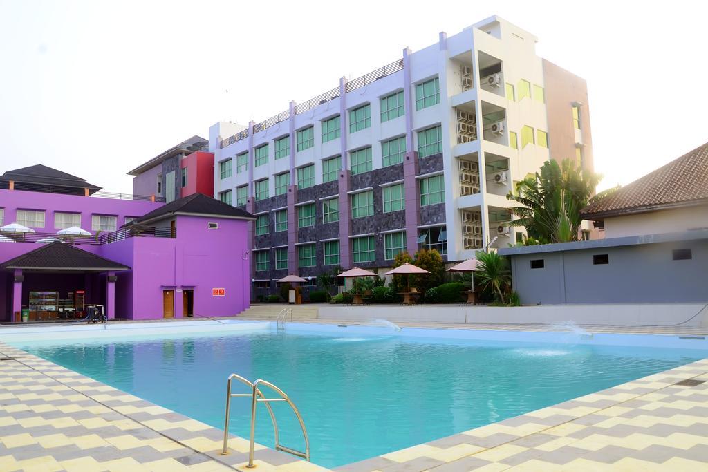 Aston Tanjung City Hotel Dış mekan fotoğraf