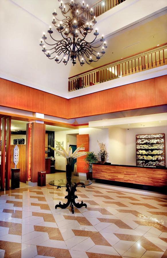 Aston Tanjung City Hotel Dış mekan fotoğraf